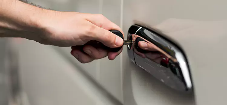 Why Choose Our Auto Locksmith Team in Tucson, AZ?